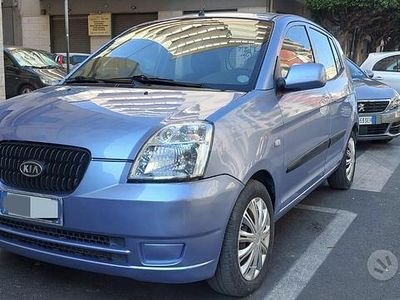 Usata Kia Picanto 2005 Blu Utilitaria