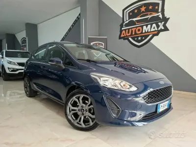 Second-hand Ford Fiesta Vignale 86 CP (63 kW) 2018 Albastru Hatchback