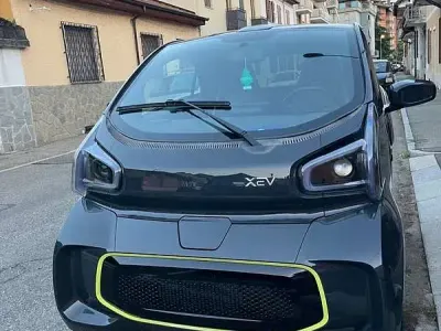 Usata XEV Yoyo 10 kW (14 CV) 2024 Nero Utilitaria