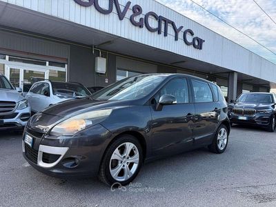 Usata Renault Scénic III Luxe 110 CV (80 kW) 2010 Nero Monovolume