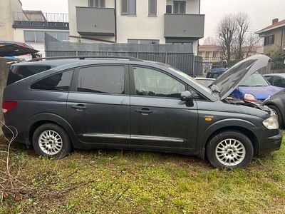 Occasion SsangYong Rodius 165 ch (121 kW) 2007 Noir Monospace