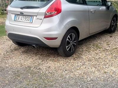 Occasion Ford Fiesta 96 ch (70 kW) 2010 Gris Citadine