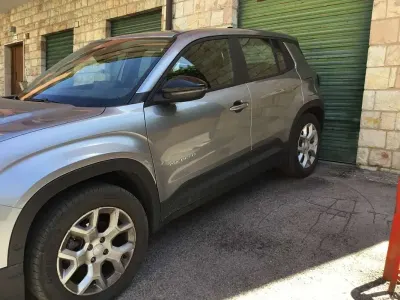 Usata Jeep Avenger Altitude 101 CV (74 kW) 2023 Grigio SUV