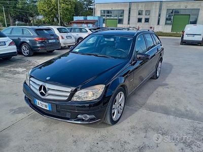 Usata Mercedes C220 Avantgarde 169 CV (124 kW) 2009 Nero Station wagon