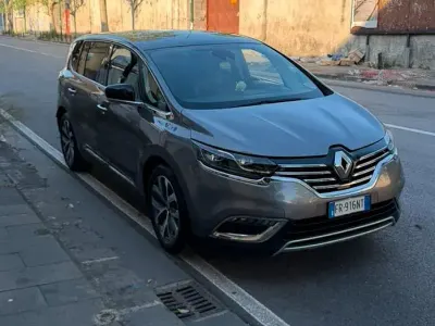 Usata Renault Espace 160 CV (117 kW) 2018 Rosso Monovolume