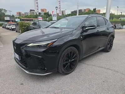 Usata Lexus NX300h Sport Line 292 CV (214 kW) 2022 Nero SUV
