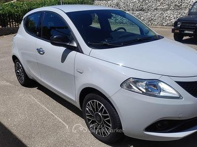 Usata Lancia Ypsilon 69 CV (50 kW) 2020 Gray Utilitaria