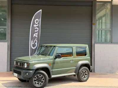 Usata Suzuki Jimny 102 CV (75 kW) 2019 Verde militare SUV