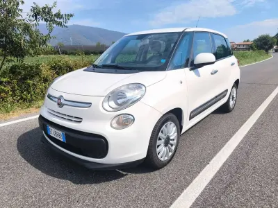 Usata Fiat 500L Lounge 84 CV (61 kW) 2013 Bianco Monovolume