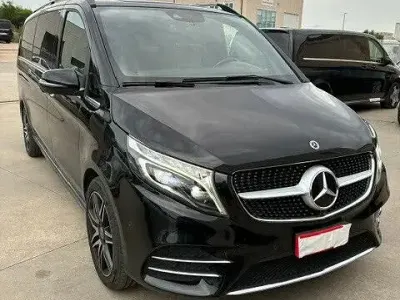 Usata Mercedes V300 AMG 239 CV (175 kW) 2021 Nero Monovolume