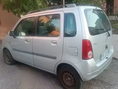 Usata Opel Agila 58 CV (42 kW) 2003 Monovolume