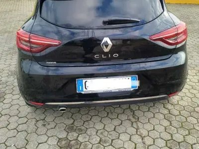 Usata Renault Clio V Techno 101 CV (74 kW) 2023 Berlina