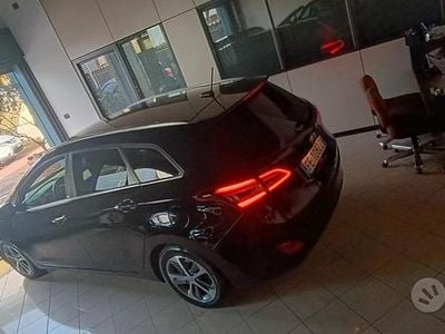 Usata Hyundai i30 110 CV (80 kW) 2016 Nero Station wagon