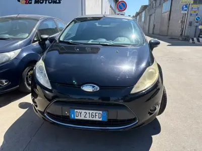 Usata Ford Fiesta Titanium 96 CV (70 kW) 2010 Nero Utilitaria