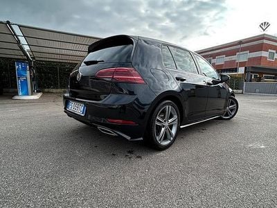 Usata VW Golf VII Sport 150 CV (110 kW) 2018 Nero Utilitaria