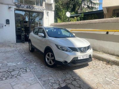 Usata Nissan Qashqai Acenta 110 CV (80 kW) 2017 Bianco SUV