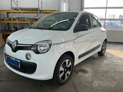 Usata Renault Twingo LIMITED 69 CV (50 kW) 2018 Bianco Utilitaria