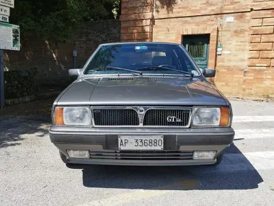 Usata Lancia Delta 109 CV (80 kW) 1987 Marrone Utilitaria