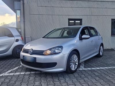 Usata VW Golf VI 105 CV (77 kW) 2011 Argento Utilitaria