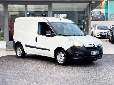 Usata Opel Combo 90 CV (66 kW) 2016 Bianco Monovolume