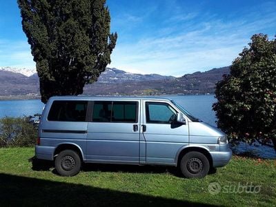 Usata VW Transporter 102 CV (75 kW) 2000 Blu Furgone
