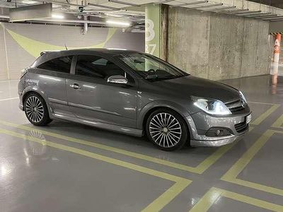 Usata Opel Astra GTC Sport 150 CV (110 kW) 2006 Berlina