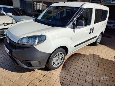 Usata Fiat Doblò Lounge 95 CV (69 kW) 2018 Bianco Monovolume