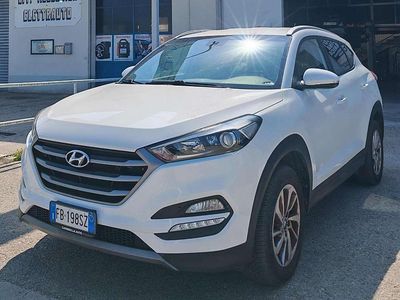 Usata Hyundai Tucson Comfort 116 CV (85 kW) 2016 Polar white SUV