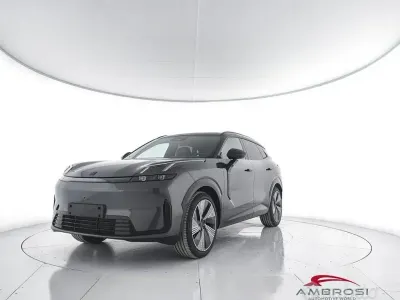 Nuova Lynk & Co 08 211 CV (155 kW) 2026 Back SUV