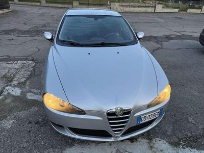 Argento Usata 2006 Alfa Romeo 147 Distinctive Utilitaria | 1600 € (Ottimo prezzo)
