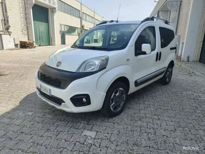 Usata Fiat Qubo Trekking 80 CV (58 kW) 2016 Bianco Monovolume
