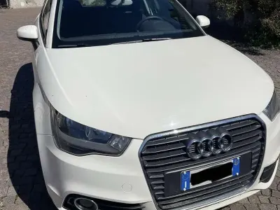 Usata Audi A1 86 CV (63 kW) 2011 Bianco Utilitaria