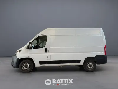 Usata Peugeot Boxer 140 CV (102 kW) 2024 Bianco icy Furgone