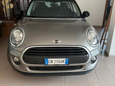 Usata Mini ONE 136 CV (100 kW) 2018 Grigio Utilitaria