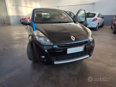 Brugt Renault Clio II 75 HK (55 kW) 2010 Sort Sedan