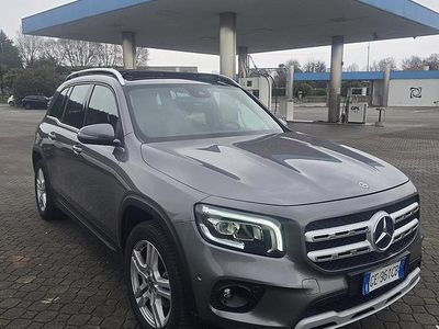 Usata Mercedes GLB200 Business 163 CV (119 kW) 2021 Grigio SUV
