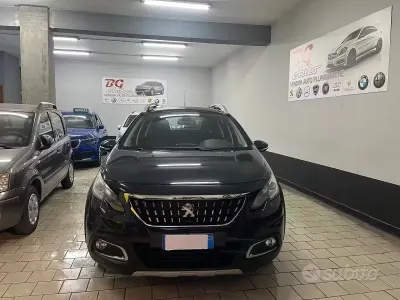 Usata Peugeot 2008 GT-line 99 CV (72 kW) 2017 Bianco SUV