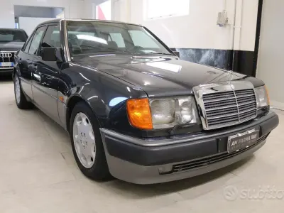 Usata Mercedes 500 326 CV (239 kW) 1992 Nero Berlina