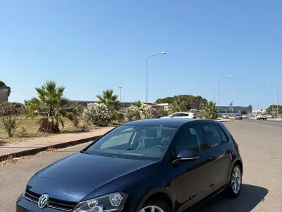 Usata VW Golf VII Highline 110 CV (80 kW) 2017 Blu Berlina