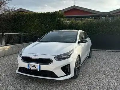 Usata Kia ProCeed GT-Line 136 CV (100 kW) 2019 Bianco Station wagon