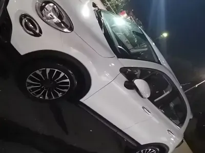 Usata Fiat 500 120 CV (88 kW) 2018 Bianco Utilitaria