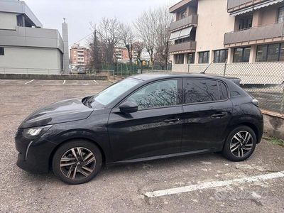 Usata Peugeot 208 82 CV (60 kW) 2023 Nero Utilitaria