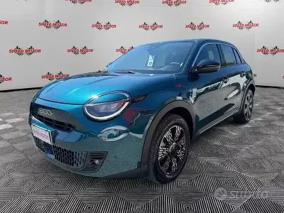 Usata Fiat 600 145 CV (106 kW) 2025 Verde SUV