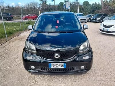 Usata Smart ForFour 70 CV (51 kW) 2016 Nero Utilitaria