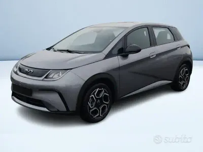 Nuova BYD Dolphin Comfort 114 kW (156 CV) 2026 Grigio Utilitaria
