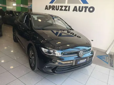 Usata VW Polo Life 95 CV (69 kW) 2025 Nero Utilitaria
