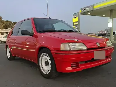 Usata Peugeot 106 98 CV (72 kW) 1996 Rosso Utilitaria