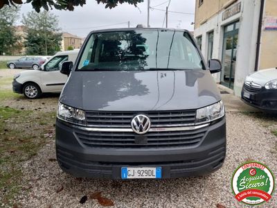 VW Caravelle