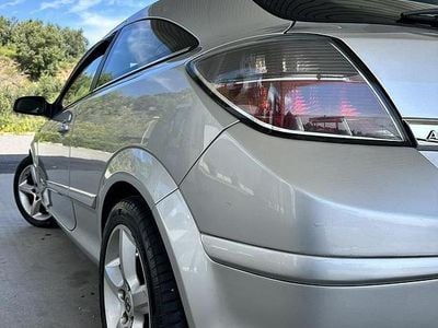 Usata Opel Astra GTC Cosmo 101 CV (74 kW) 2006 Grigio Coupé
