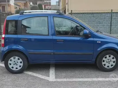 Usata Fiat Panda 54 CV (39 kW) 2010 Bluazzurro Utilitaria